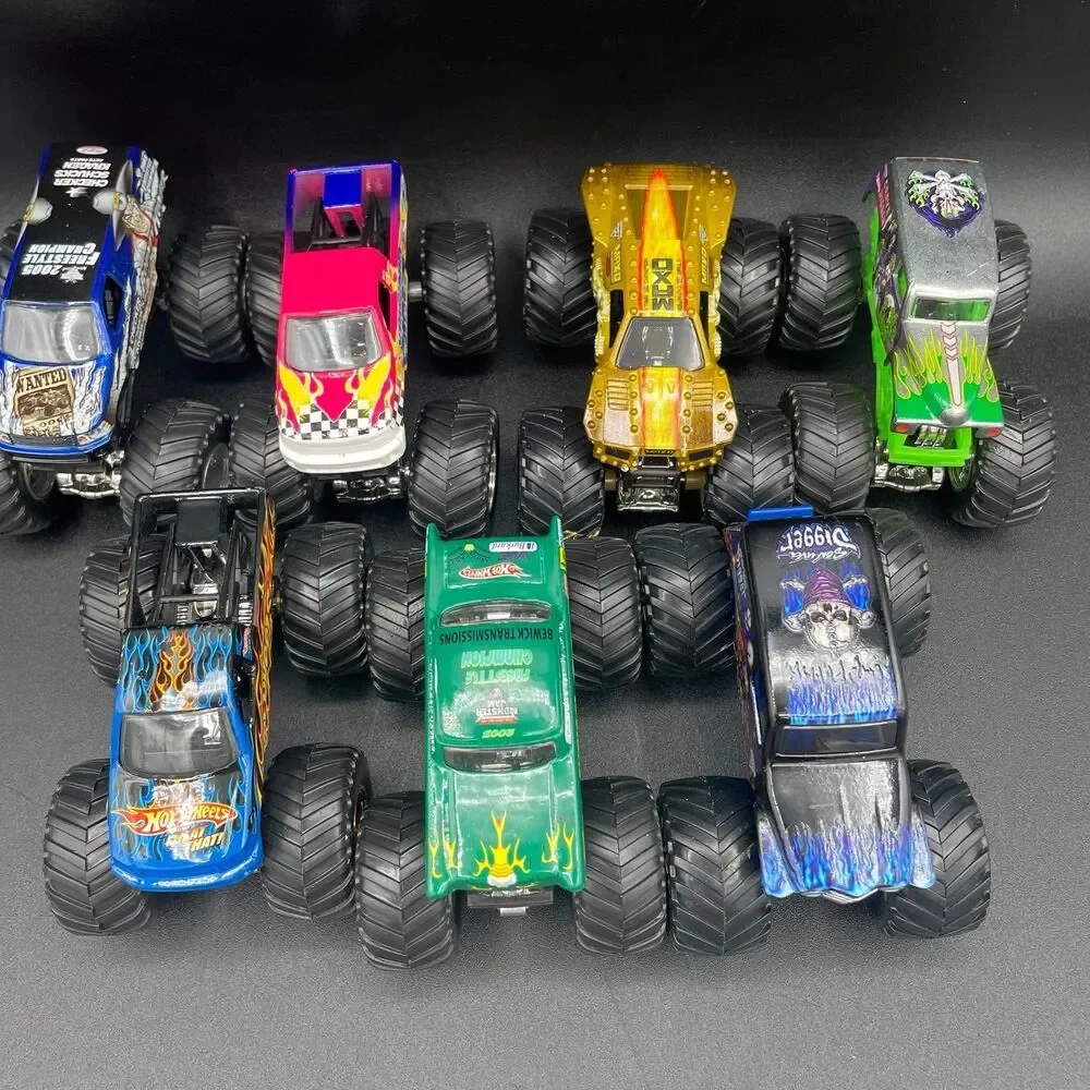Hot Wheels Monster Jam Truck Lot Diecast 1:64 Scale Bounty Hunter King Krunch 8